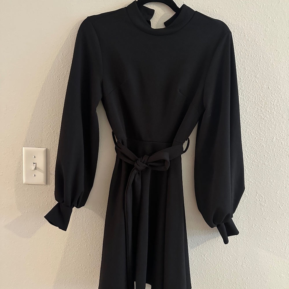 A9 - 469 Nasty Gal black long sleeve dress Size 4